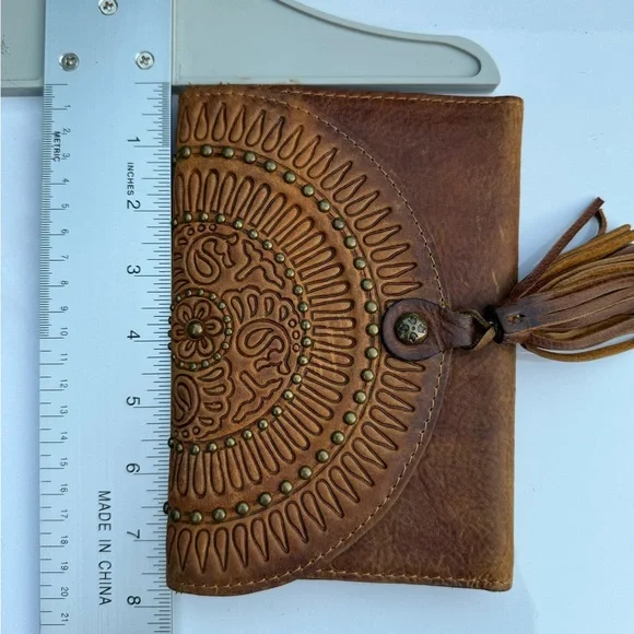 Patricia Nash leather clutch wallet - Picture 2 of 6